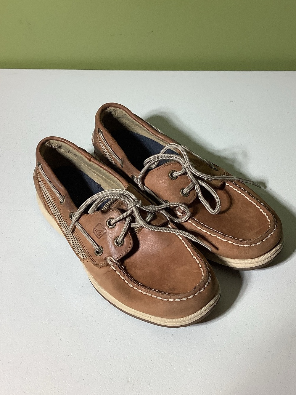 Sperry topsider tan leather boat shoes, size 7.5